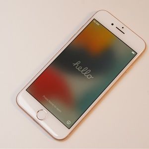 Rose Gold Iphone 8 - 64 GB UNLOCKED battery health 91%